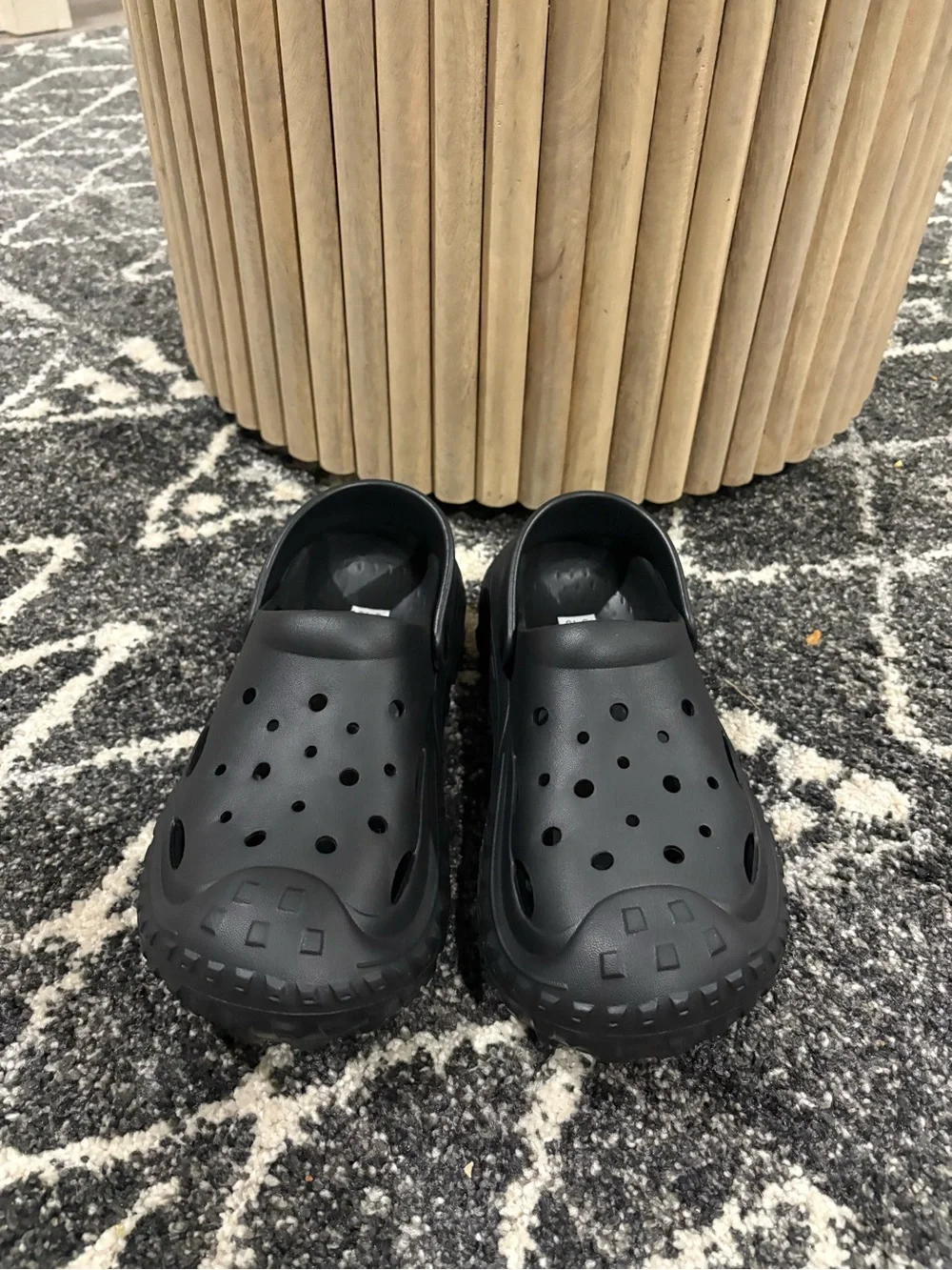 Yonge & Finch Black Clogs Size 9-10 EUR 42-43 New